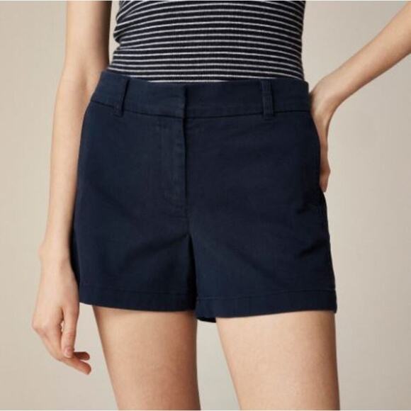 J. Crew Women's Mid Rise Flat Front 4" Stretch Chino Short H5806 Navy Size 4 NWT - Picture 2 of 4